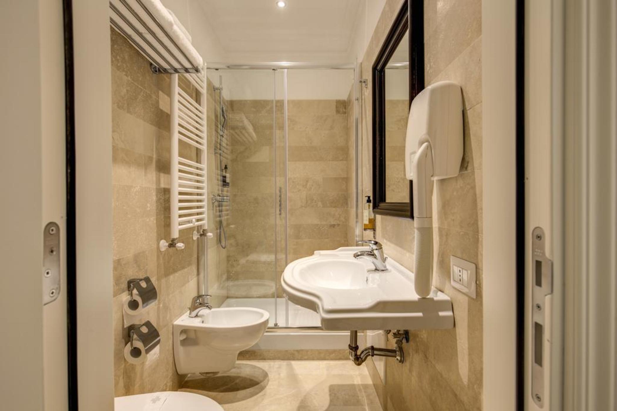 Hotel Tito Рим Екстериор снимка